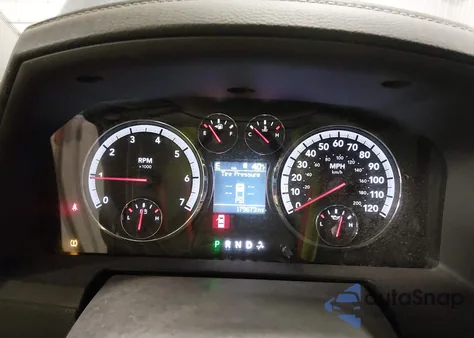 2011 Ram Ram 1500 Laramie z USA, uszkodzony, nr VIN 1D7RV1CT4BS556085